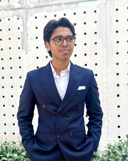 Portrait of the founder of Gularis Group